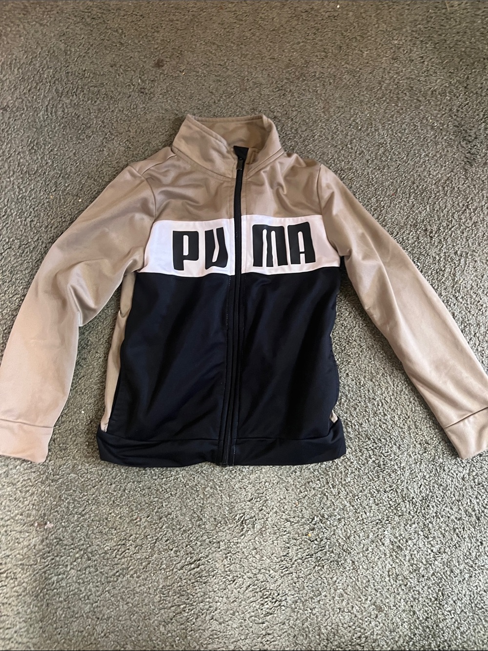 Puma Size Youth Small (8) Beige, White and Black Colorblock Full-Zip Jacket